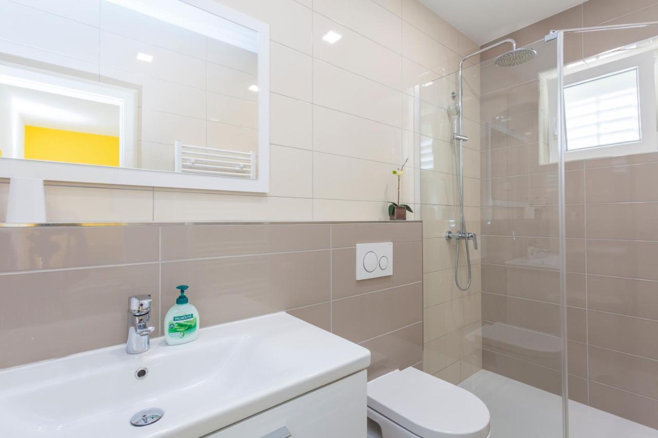 Apartments & Rooms Alagic มาคาร์สกา ภายนอก รูปภาพ