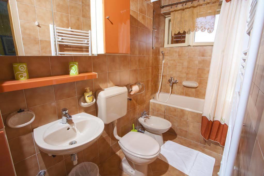 Apartments & Rooms Alagic มาคาร์สกา ภายนอก รูปภาพ