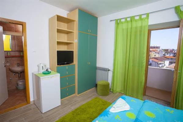 Apartments & Rooms Alagic มาคาร์สกา ภายนอก รูปภาพ